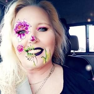 Meet your Posher, Lori